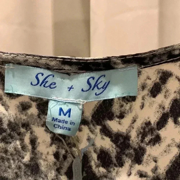 NWT She +Sky snake print shirt - Picture 2 of 3